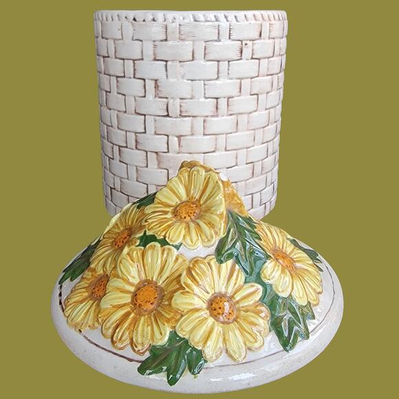 Vintage 1970s Basket of Daisies Hand-Painted Canister - Picture 3 of 5